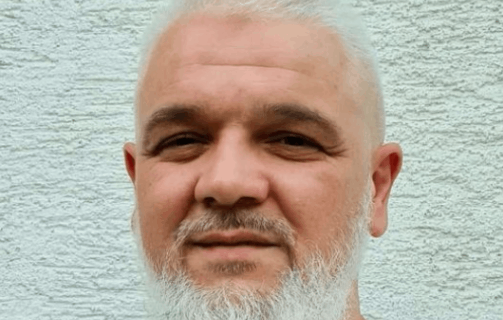 PREMINUO UREDNIK 'SJENIČKIH NOVINA' NAKON RANJAVANJA NA ULICI: <span style='color:red;'><b>Edin Hamidović</b></span> nije preživeo hice napadača!